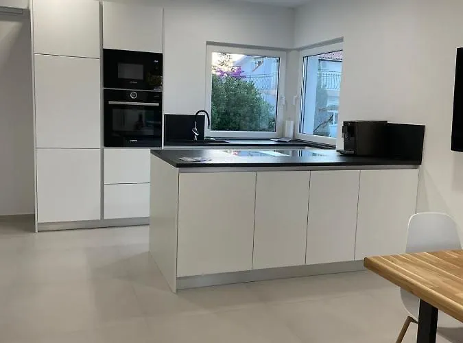 Rahat Lejlighed Ližnjan